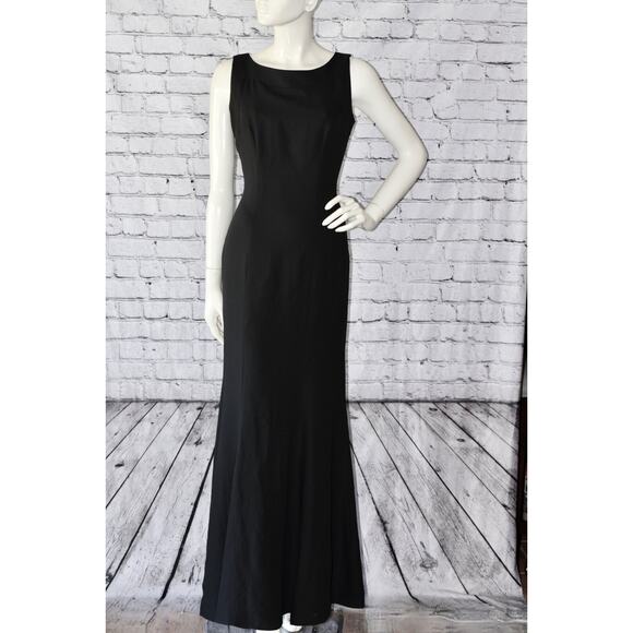WATTERS and WATTERS Prom, Special Occasion, Evening, Black Tie Gown Size 6 - Picture 1 of 8